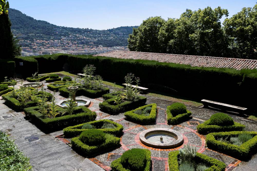 JARDIN CLOITRE MONASTERE DE CIMIEZ 5067745lpw-5075016-jpg_3733310.jpg